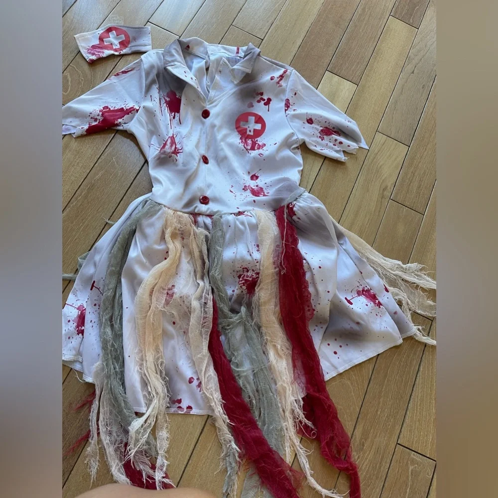 Kids Spirit of Halloween Zombie Nurse size Large